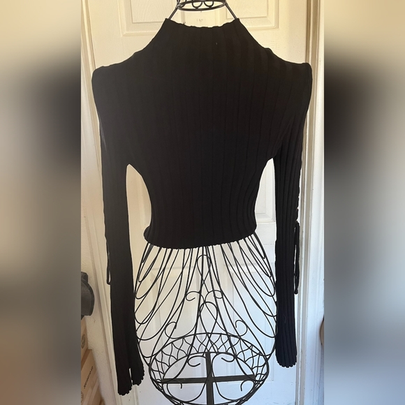 Fashion Nova Black Sweater with Lace-Up Sleeves - Picture 6 of 6